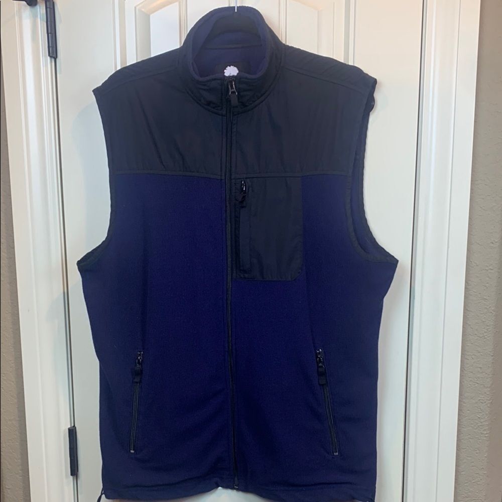 Ocean & Coast Blue and Black zippered vest, Large